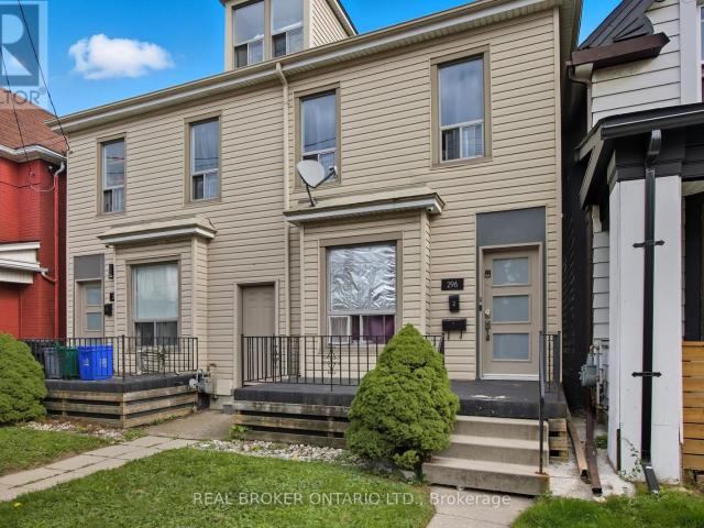 apartment at 2 – 298 EMERALD STREET N