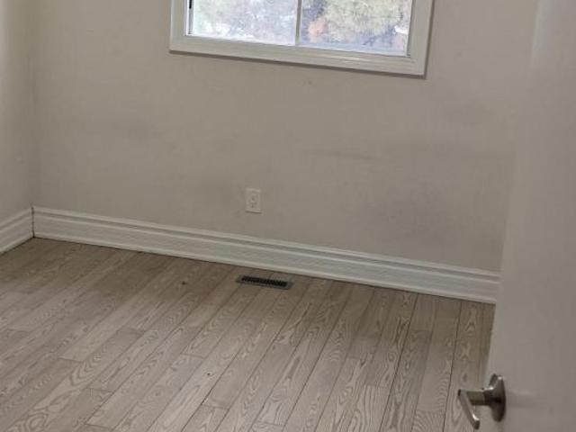 apartment at 2ND FLOOR 40 WHITLEY CASTLE CRESCENT S, Toronto, Ontario, M1V2P6