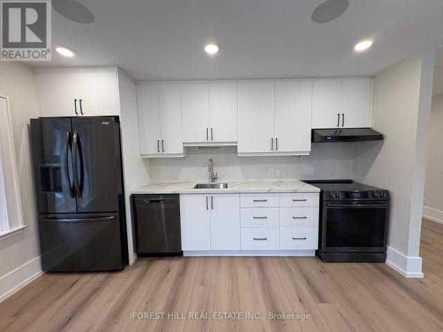 apartment at 2ND LEVEL 13 THOMAS STREET, Mississauga, Ontario, L5M1Y4