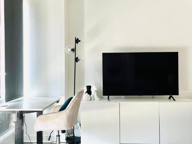apartment at 309 127 QUEEN STREET E, Toronto, Ontario, M5C1S3