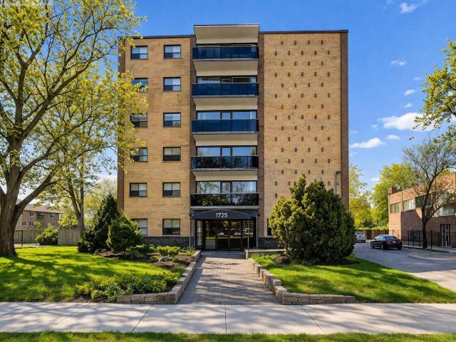apartment at 301 1725 LAWRENCE AVENUE E, Toronto, Ontario, M1R2X7
