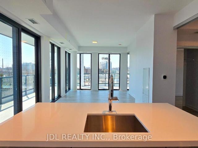 apartment at 301 29 GREEN TRAIL COURT, Toronto, Ontario, M2K0J9