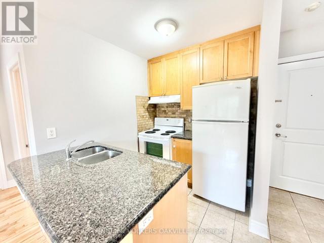 apartment at 302 15 THIRTY THIRD STREET, Toronto, Ontario, M8W3G7