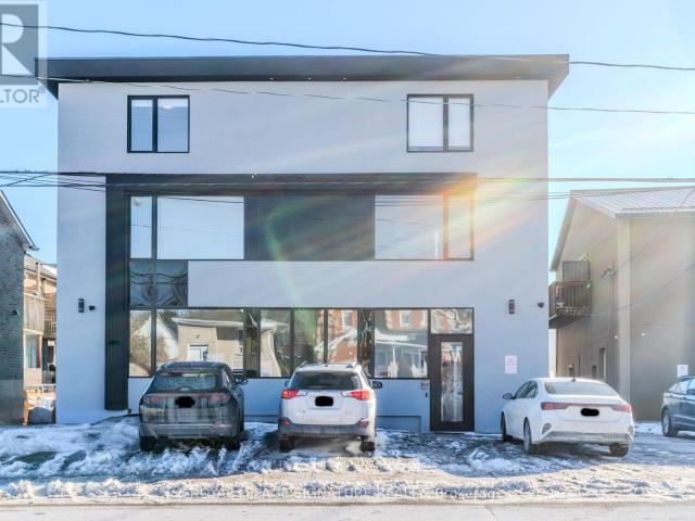 apartment at 302 66 JOHN STREET W, Bradford West Gwillimbury, Ontario, L3Z3B2