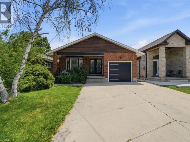 apartment at 303 CALEDON Avenue Unit# LOWER, Hamilton, Ontario, L9C3C9