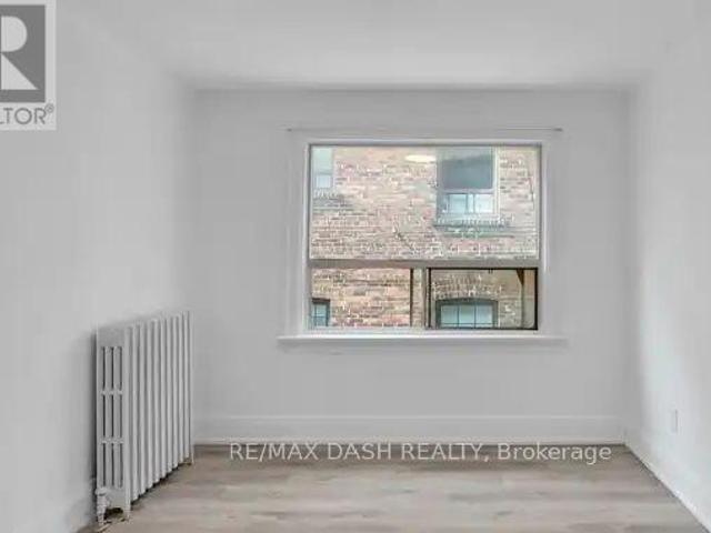 apartment at 30 917 ST CLAIR AVENUE W, Toronto, Ontario, M6C1C7