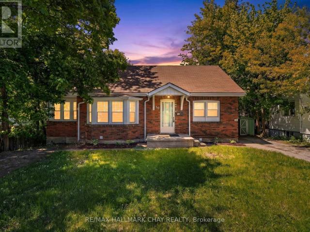 apartment at 30 PENETANG STREET, Barrie, Ontario, L4M1V6