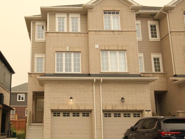 apartment at 30 WAGON LANE, Barrie, Ontario, L9J0V1