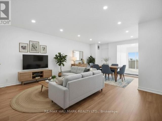 apartment at 314 3025 THE CREDIT WOODLANDS DRIVE, Mississauga, Ontario, L5C2V3
