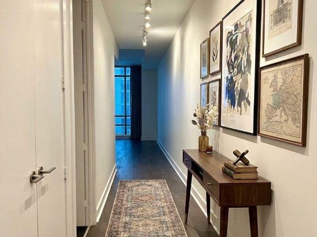 apartment at 318 399 ADELAIDE STREET W, Toronto, Ontario, M5V1S1