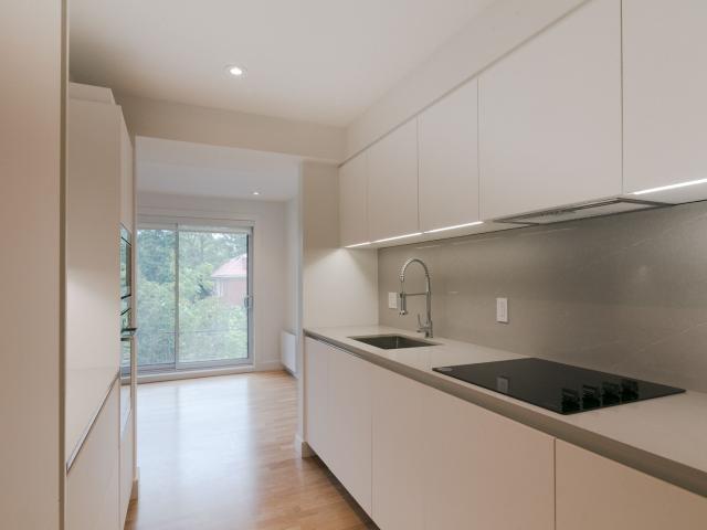 apartment at 3195 Van Horne Avenue Cote des Neiges Montreal H3S 1R3