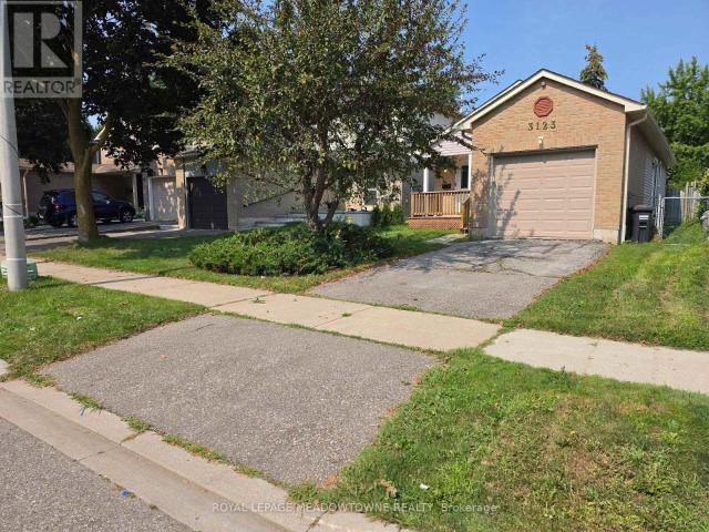 apartment at 3123 ARNETT COURT, Mississauga, Ontario, L5N3G8