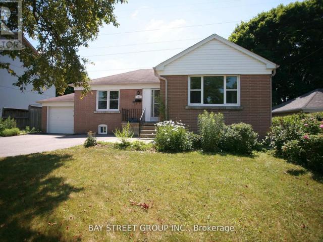apartment at 31 KENTON DRIVE, Toronto, Ontario, M2R2H6
