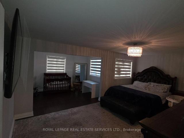 apartment at 323 WINFIELD TERRACE, Mississauga, Ontario, L5R1N6