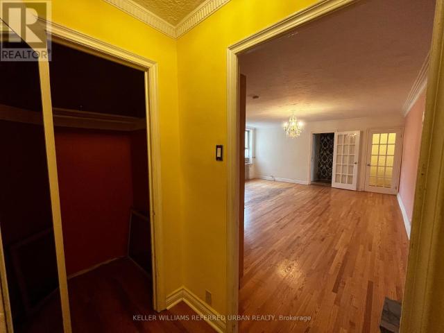 apartment at 334 – 150 FARNHAM AVENUE