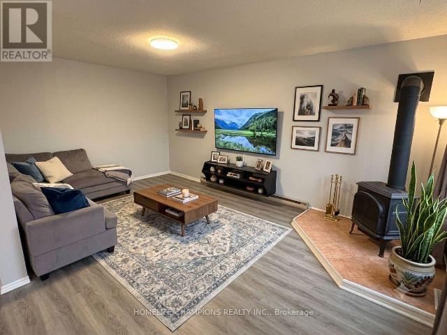 apartment at 33 60 ELMSDALE DRIVE, Kitchener, Ontario, N2E2G4