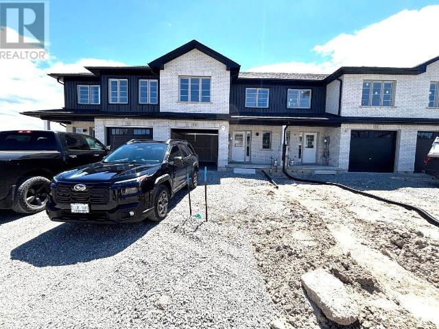 apartment at 33 STRATH CRESCENT, Springwater, Ontario, L0L1P0