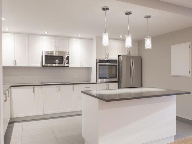 apartment at 3468 Rue Drummond Downtown McGill Montreal H3G 1Y4