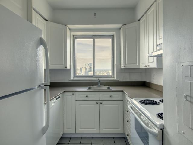 apartment at 3555 Cote des Neiges Road Downtown Guy Concordia Montreal H3H 1V2
