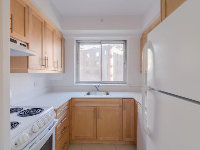 apartment at 3555 Cote des Neiges Road Downtown Guy Concordia Montreal H3H 1V2