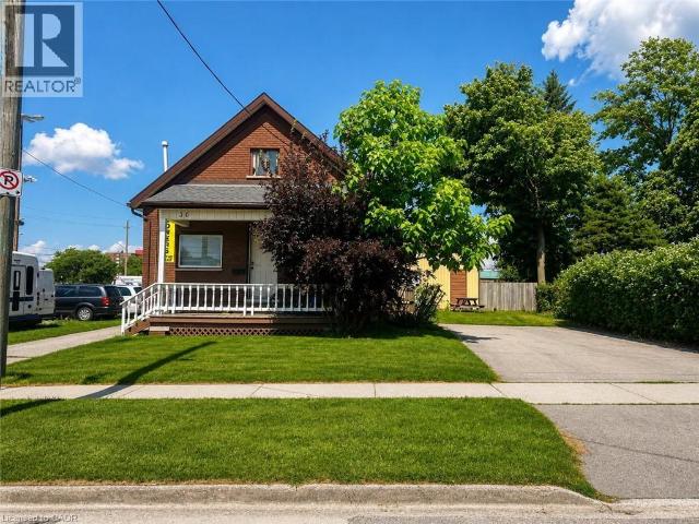 apartment at 36 DEVITT Avenue N