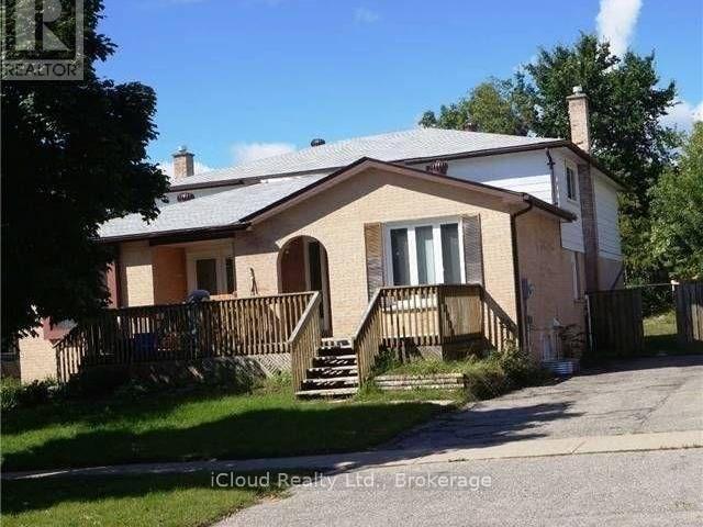 apartment at 36 SYLVIA STREET, Barrie, Ontario, L4M5J4