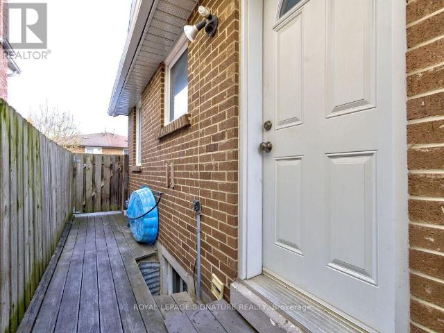 apartment at 370 HANSEN ROAD, Brampton, Ontario, L6V3P7