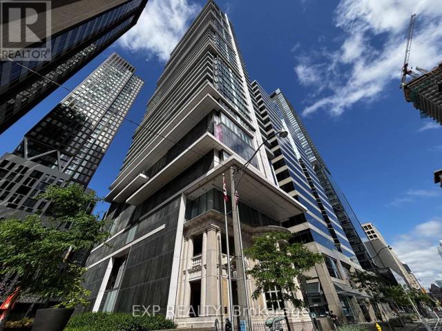 apartment at 3710 – 426 UNIVERSITY AVENUE