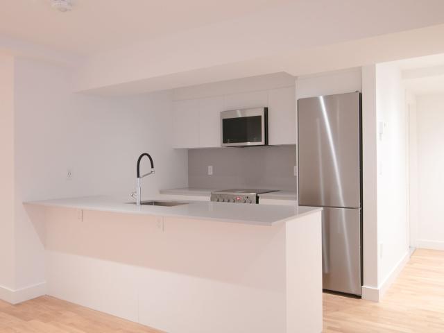 apartment at 3730 Chemin Queen Mary Cote des Neiges Montreal H3V 1A6