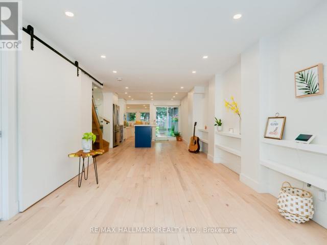 apartment at 37 CRAVEN ROAD