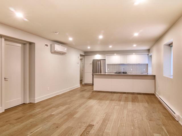 apartment at 37 Roosevelt Town of Mont Royal Mont Royal H3R 1Z3