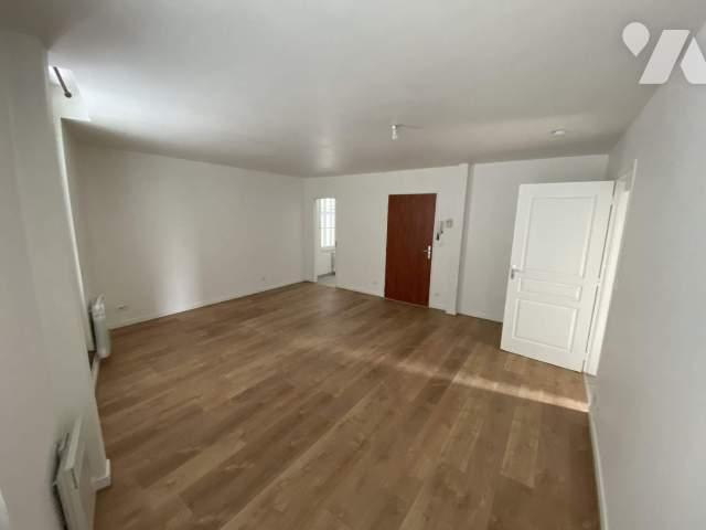 Apartment at 37 Tours, TOURS, 37100, France