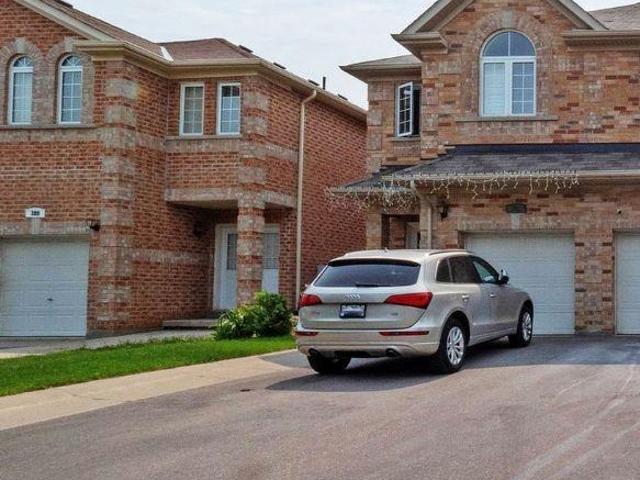 apartment at 385 COMISKEY CRESCENT