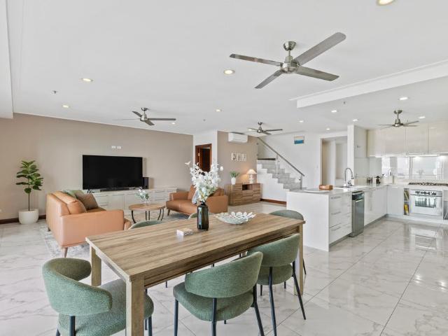 EXECUTIVE FURNISHED PENTHOUSE