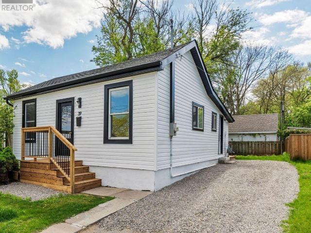 apartment at 39 WILLIAM STREET, London East, Ontario, N6B3A8