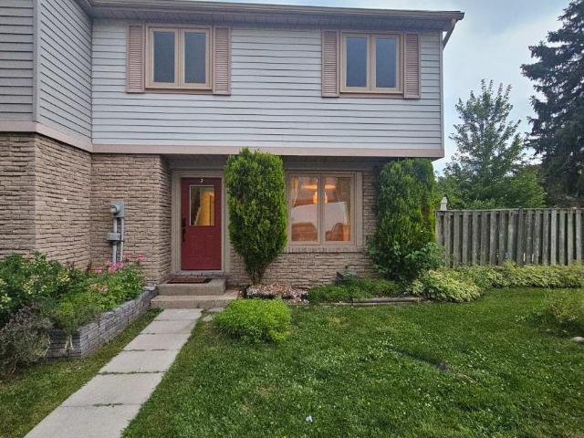 apartment at 7 98 FALCONER DRIVE, Mississauga, Ontario, L5N1Y2