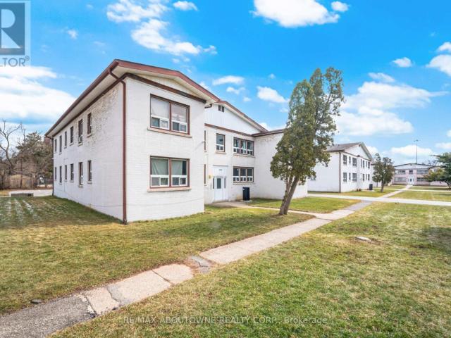 apartment at 7 – 1037 CHURCHILL AVENUE E