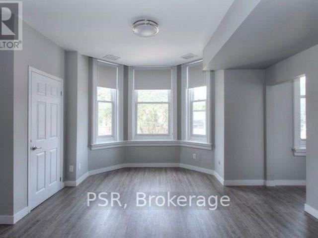 apartment at 7 205 GERRARD STREET E, Toronto, Ontario, M5A2E7