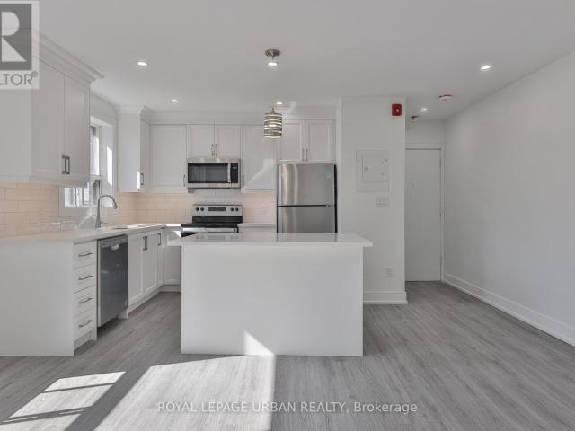 apartment at 7 2841 KEELE STREET, Toronto, Ontario, M3M2G7