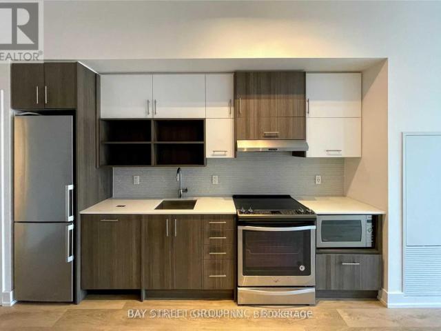 apartment at 401 150 FAIRVIEW MALL DRIVE, Toronto, Ontario, M2J0E7