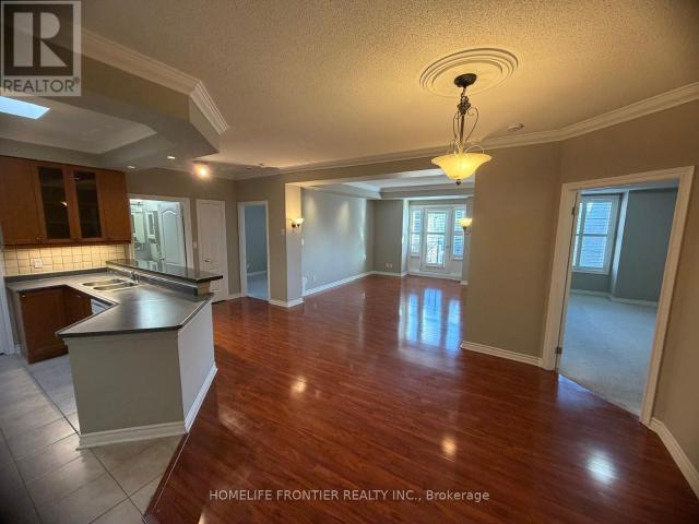 apartment at 402 – 3351 CAWTHRA ROAD