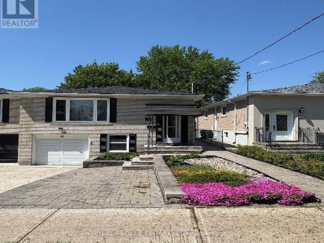 apartment at 40 GREEN BUSH ROAD, Toronto, Ontario, M2M1P3