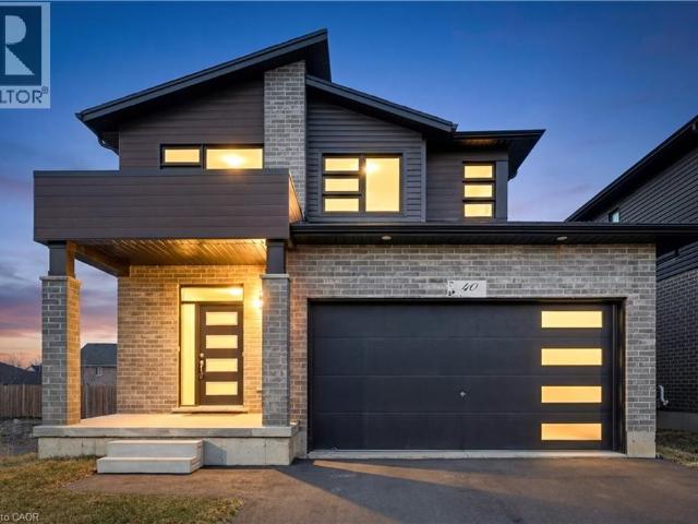 apartment at 40 MOON Crescent, Cambridge, Ontario, N1S0C4