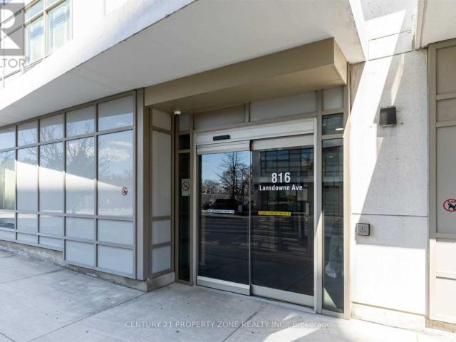 apartment at 425 – 816 LANSDOWNE AVENUE