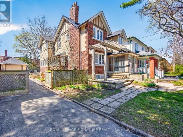 apartment at 426 ARMADALE AVENUE, Toronto, Ontario, M6S3X8