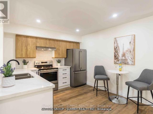 apartment at 421 12 DOURO STREET, Toronto, Ontario, M6K0A1