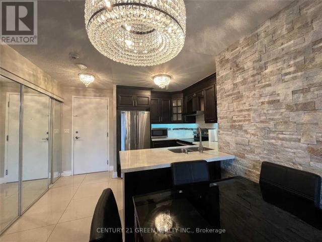 apartment at 435 3888 DUKE OF YORK BOULEVARD, Mississauga, Ontario, L5B4P5