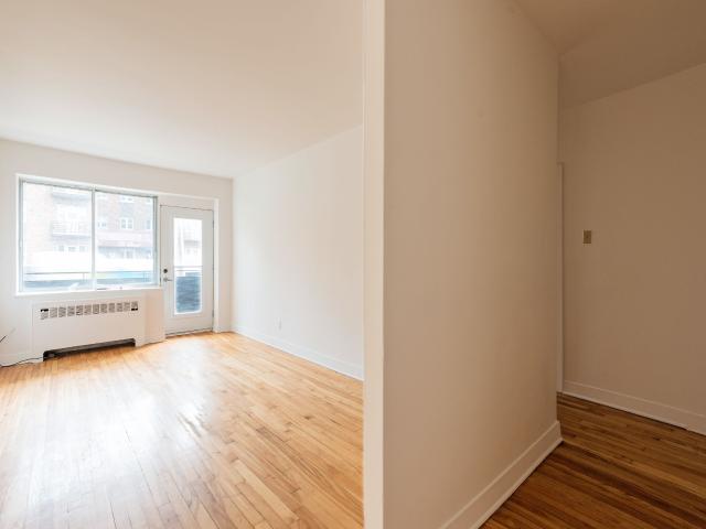 apartment at 4390 Grand Boulevard Notre Dame De Grace Montreal H4B 2X8