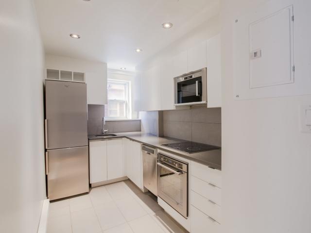 apartment at 4557 Sherbrooke Street West Westmount Montreal H3Z 1E8