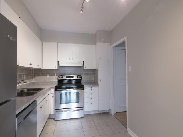 apartment at 4555 Bonavista Avenue Cote des Neiges Montreal H3W 2C7